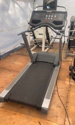 Life Fitness 91Ti Treadmill HUGE DROP!