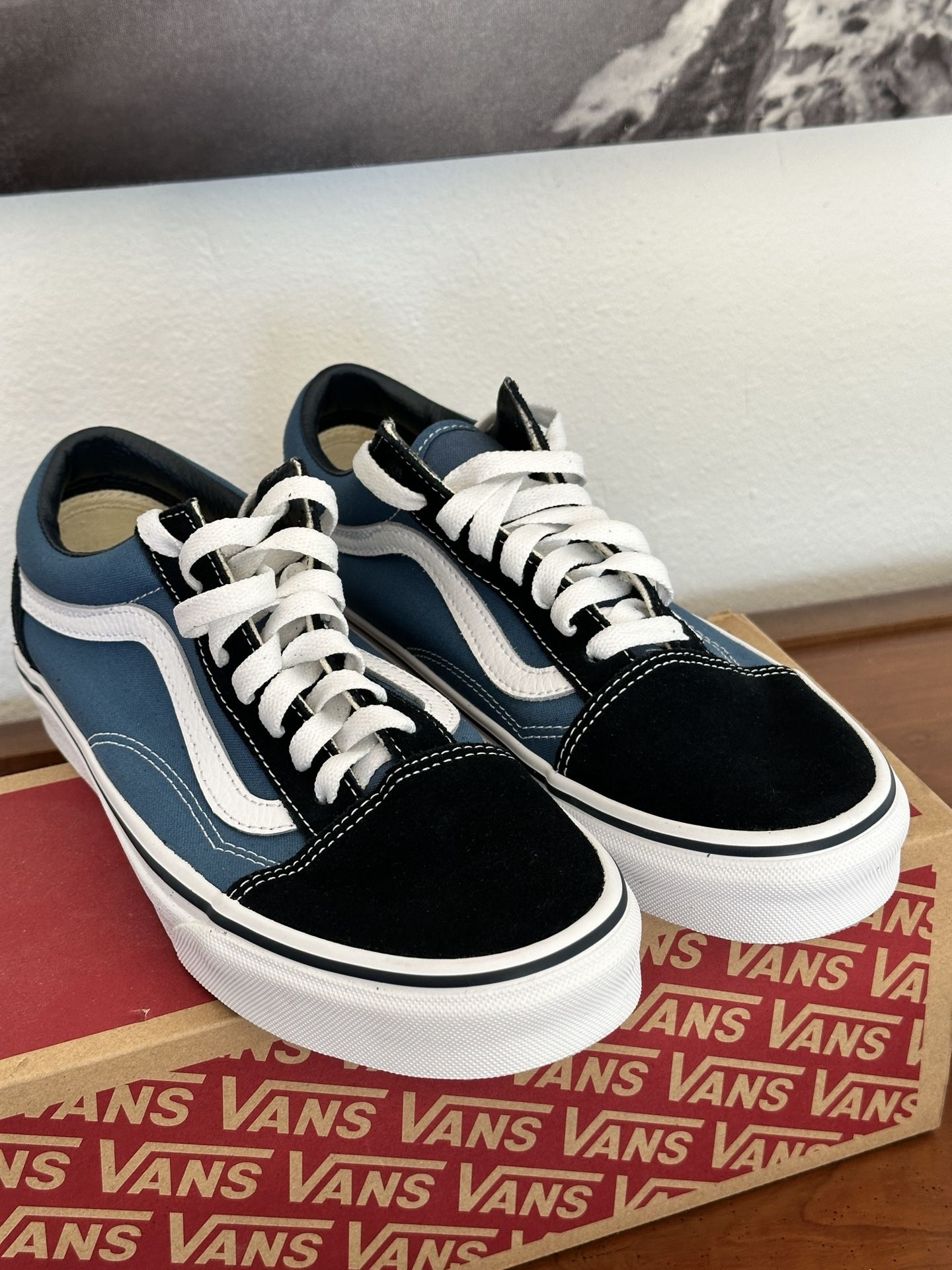 Vans Old Skool Navy and White Men’s Size 7or Women’s Size 8.5
