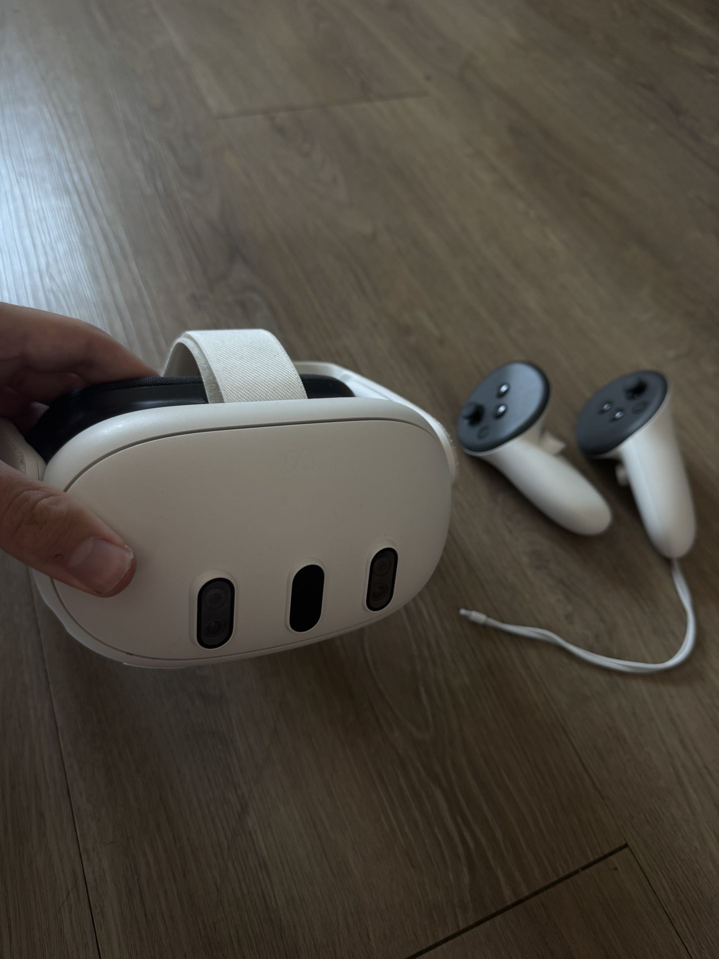 🔥 Meta Quest 3 VR Headset (128GB) + Controllers - Lightly Used 🔥