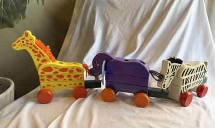 Melissa and Doug Wooden Push/Pull Toy - Zoo Animals