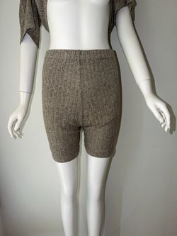Ribbed Beige Knit Shorts