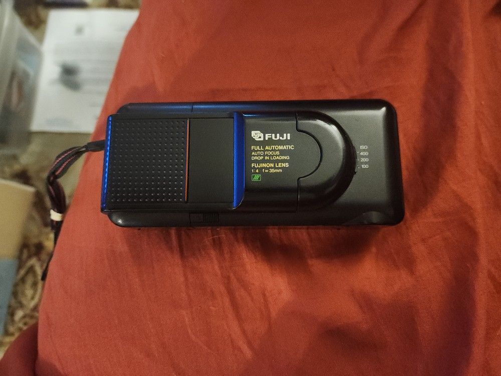 Fugi D L 50 CAMERA