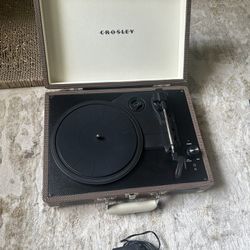 Crosley Record Player and bluetooth speaker Brief Case