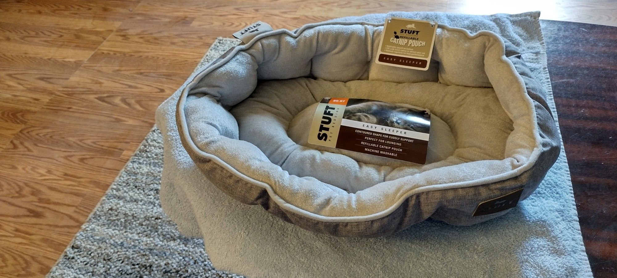 New 1 Stuft Pet Bedding Easy Sleeper