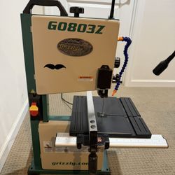 Grizzly Industrial G0803Z - 9" Benchtop Bandsaw with Laser Guide