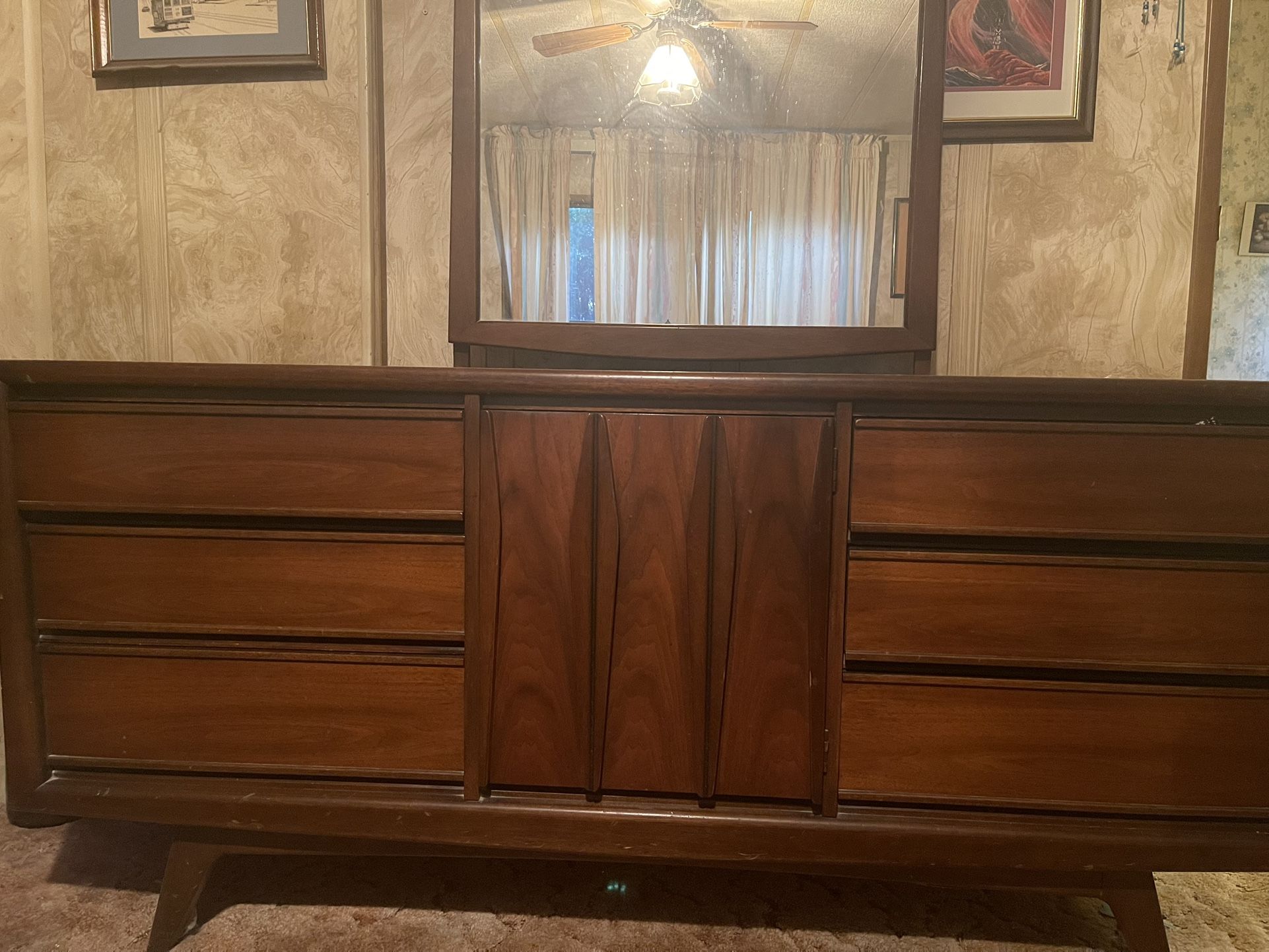 3 pc Mid-Century Bedroom Set