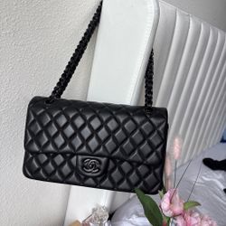 Black quilted leather “so black” flap bag medium 25