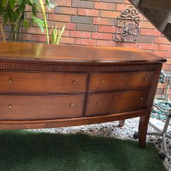 Buffet Table