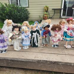 HUGE LOT OF DOLLS