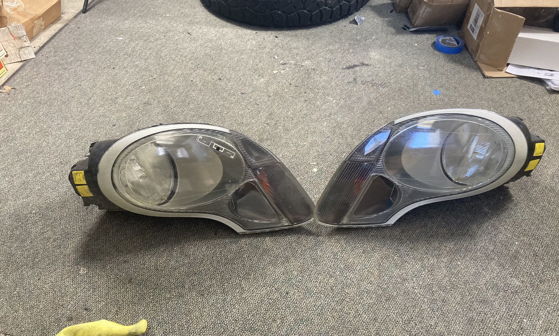 OEM 1998-05 Porsche 911 Carrera 996 Factory Headlight Set
