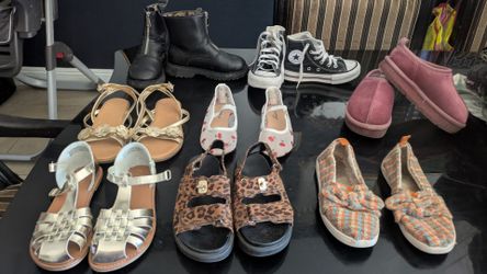 Girls shoes