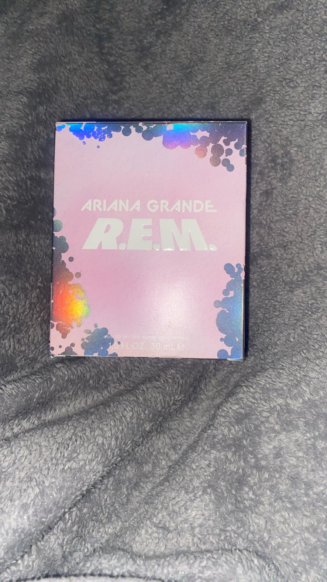 Arianna Grande R.E.M