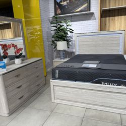 4pc Queen bedroom Set 🔥 Take It Home With Only $50 Down 