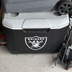 Raiders Igloo Ice Chest 