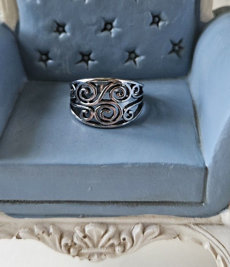 silver vintage style filigree swirl pattern cut out Hollowout Ring Jewelry size 6 1/2