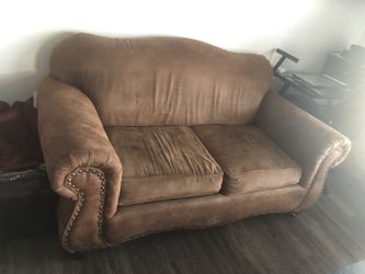 Loveseat/couch