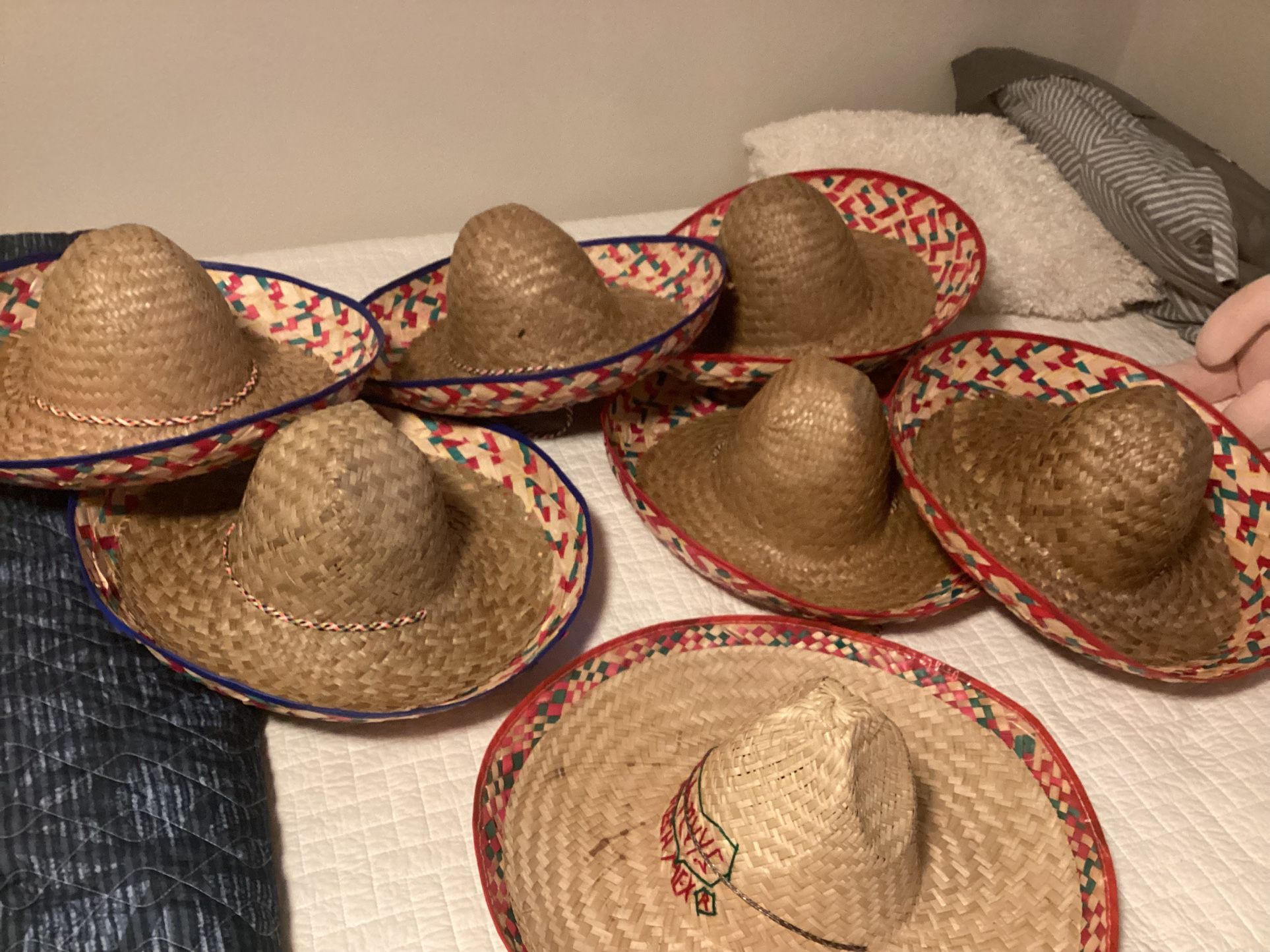 Seven sombreros All $14 Pickup Close To Downtown stuart