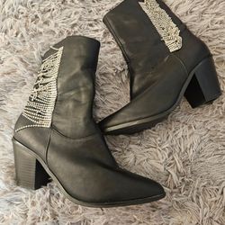 Woman's boot