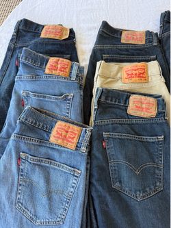 Levi’s various sizes (Men’s)