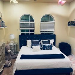 King Bed Frame No mattress 