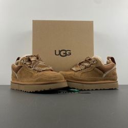 UGG Women’s Lowmel Size 5 