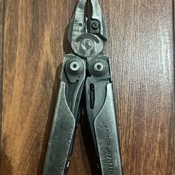 Leatherman Surge