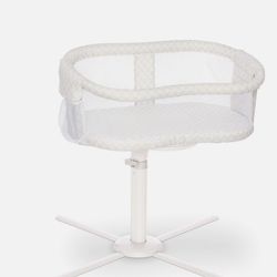 HALO Swivel Bassinet 