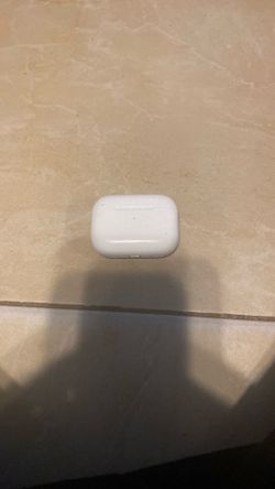 Apple AirPods Pro 2 lightning