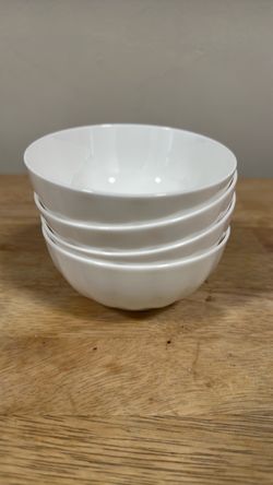 Set of 4 White Ceramic Bowls