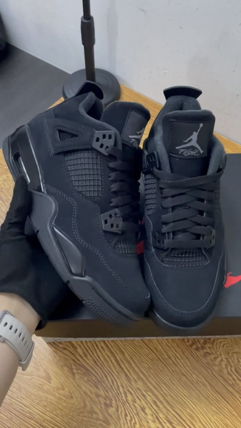Jordan 4 Retro Black Cat (2020)