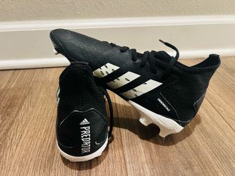 adidas PREDATOR FREAK.3 Firm Ground Soccer Cleats | Black | Kid's Unisex
