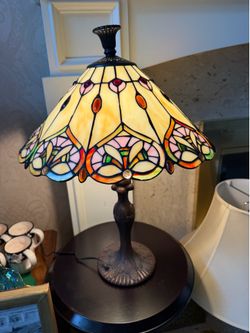 Vintage Tiffany style lamp