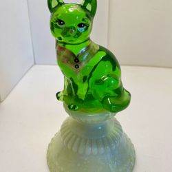 Fenton Sitting Cat