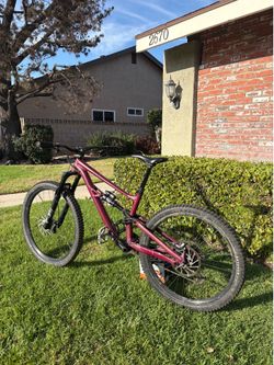 2022 Specialized Status 160 – Size medium