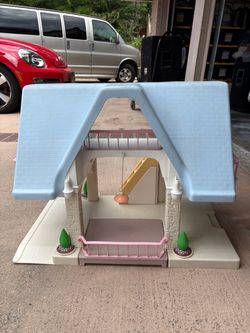 Little Tykes Dollhouse