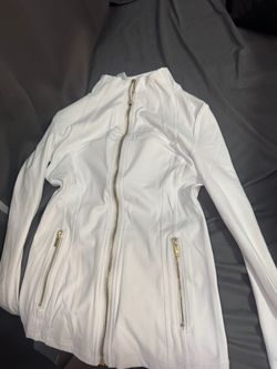 Brand new Lululemon definition jacket