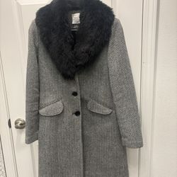 Women’s wool coat 
