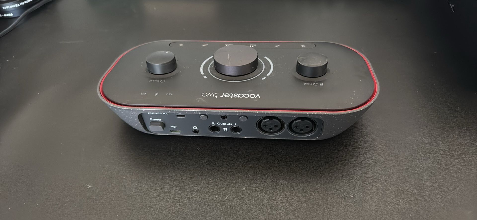 🎙️ FOR SALE: Neewer CM28 Microphone + Focusrite Vocaster Two Audio Interface 🎧