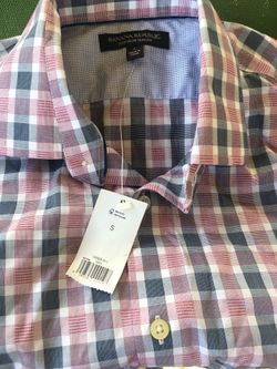 Banana Republic non iron slim fit button up shirt.