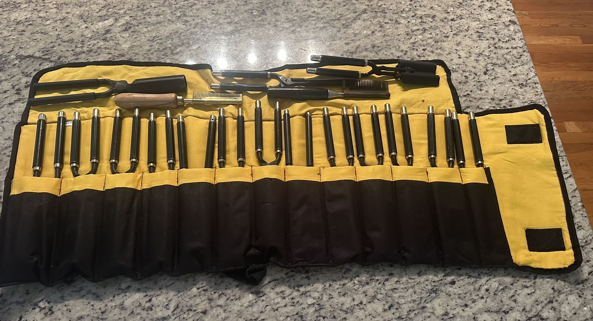 Set of Marcel curling irons and carrying case Marcel Curling Irons - Etsy main image 4
