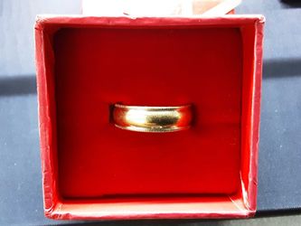 Yellow Gold 10k (.417) 4.7 grams Size 6.5