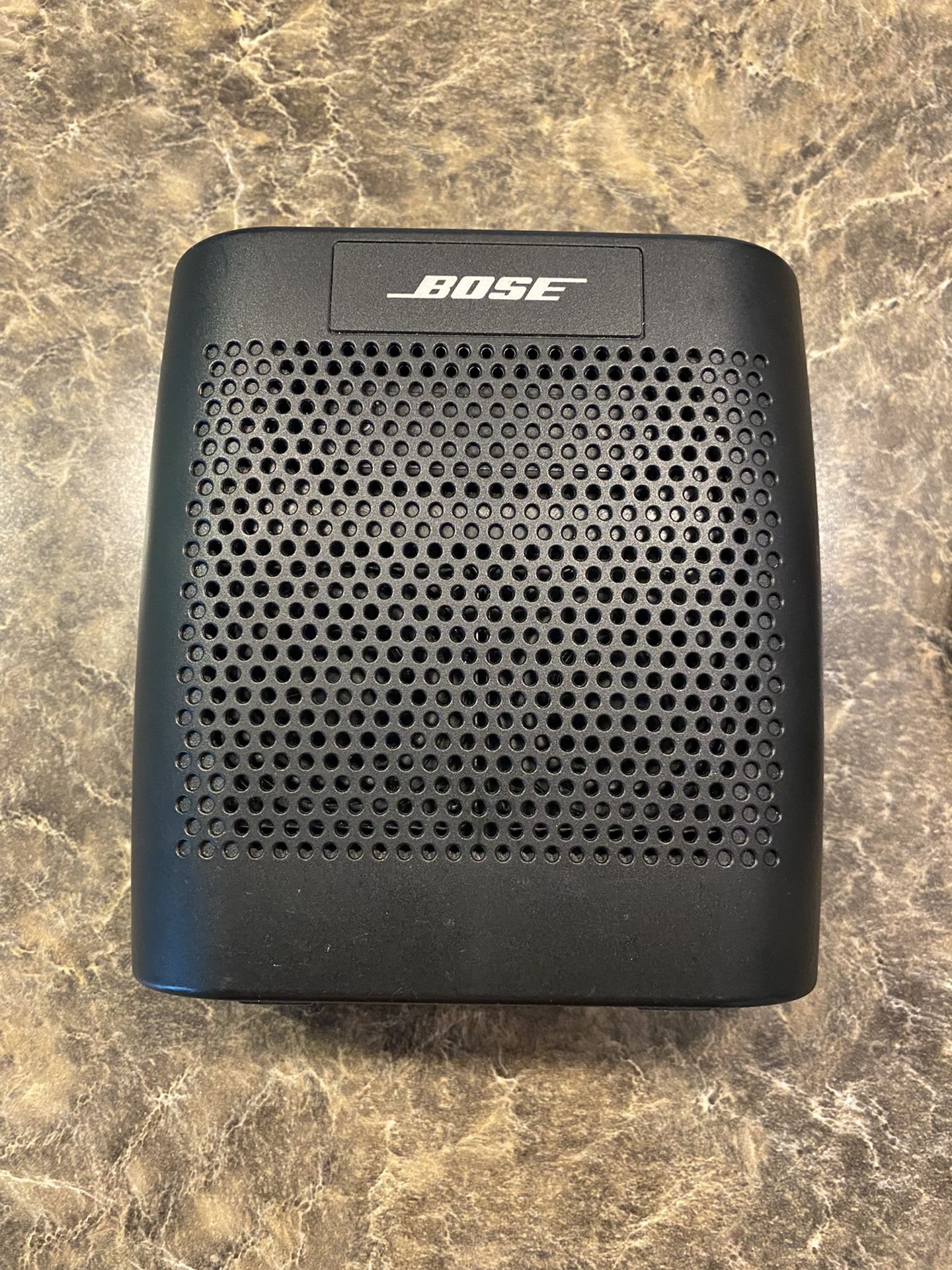 Bose Speaker Bluetooth w/charging cable 