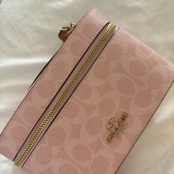 NWT Coach Powder Pink Cosmetics Case
