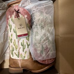 ARIAT WOMEN'S FONDA CACTUS PRINT WESTERN BOOTS - WIDE SQUARE TOE