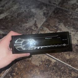 Pioneer Radio