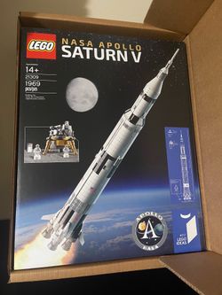 Lego Ideas 21309 NASA Apollo Saturn V