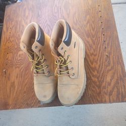 Men's Lugz Size 9