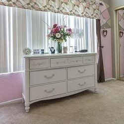 White solid wood dresser