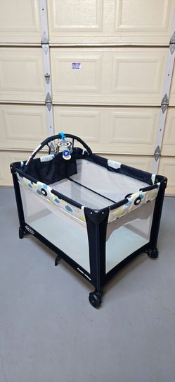 Graco Pack 'n Play Playard On The Go