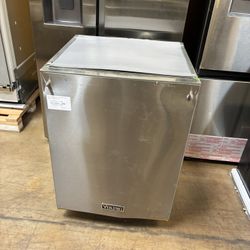 Dishwasher Viking 24 inch wide stainless 